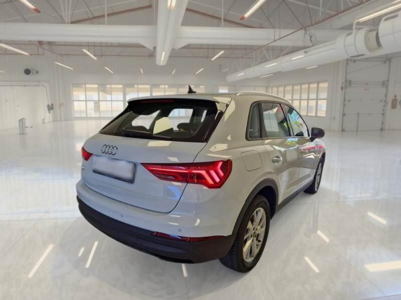 Audi Q3 45 TFSI E S TRONIC - foto 2