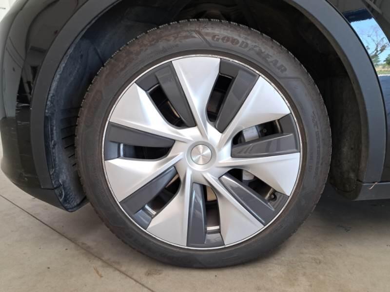 Tesla Model Y 75 KWH DUAL MOTOR LONG RANGE 4WD AUT. - foto 17