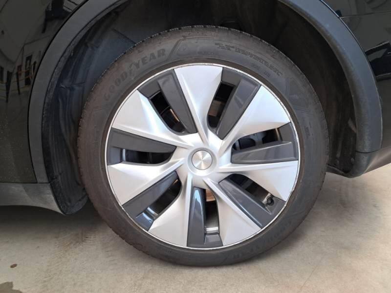 Tesla Model Y 75 KWH DUAL MOTOR LONG RANGE 4WD AUT. - foto 18