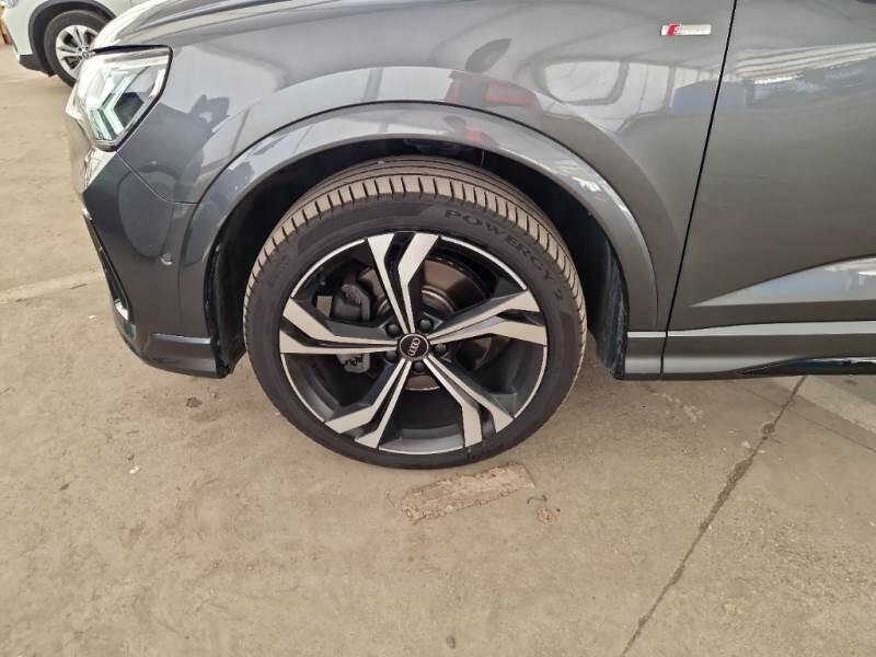 Audi Q3 40 TDI QUATTRO S TRONIC IDENTITY BLACK - foto 20