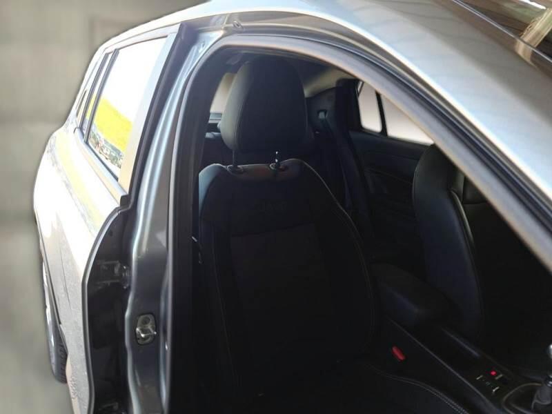 Jeep Avenger 1.2 TURBO ALTITUDE - foto 13