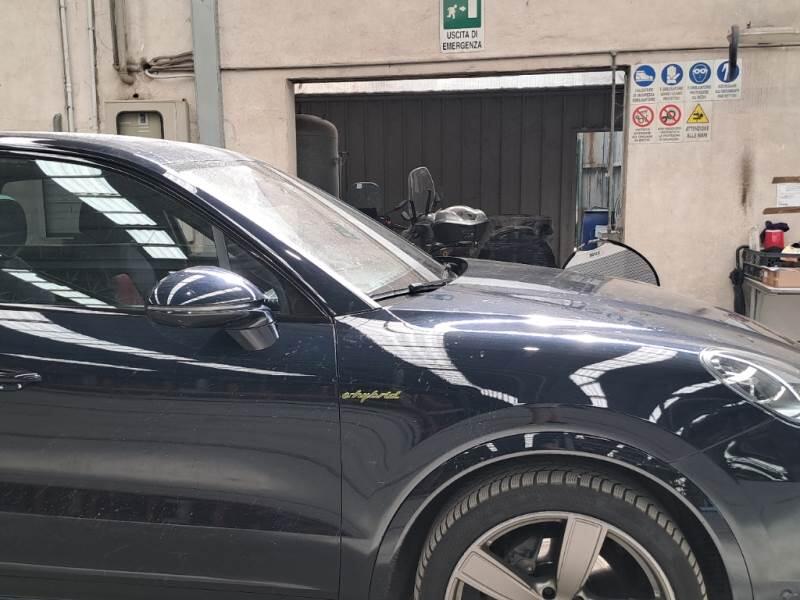 Porsche Cayenne 3.0 V6 E-HYBRID PLATINUM EDITION - foto 25