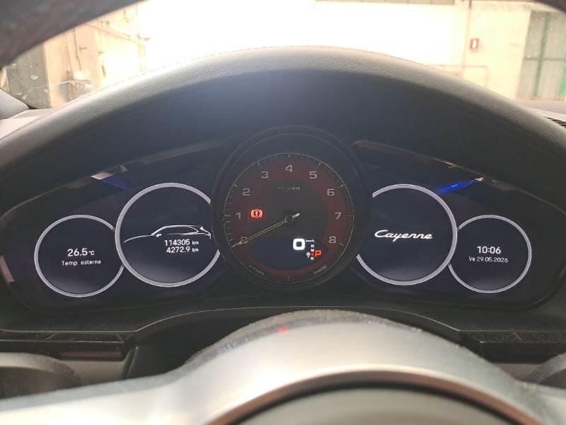 Porsche Cayenne 3.0 V6 E-HYBRID PLATINUM EDITION - foto 4