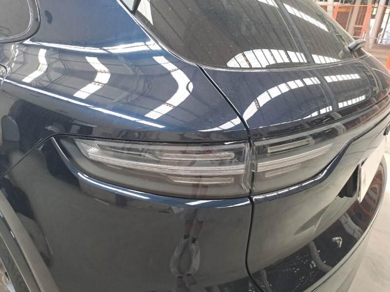 Porsche Cayenne 3.0 V6 E-HYBRID PLATINUM EDITION - foto 37