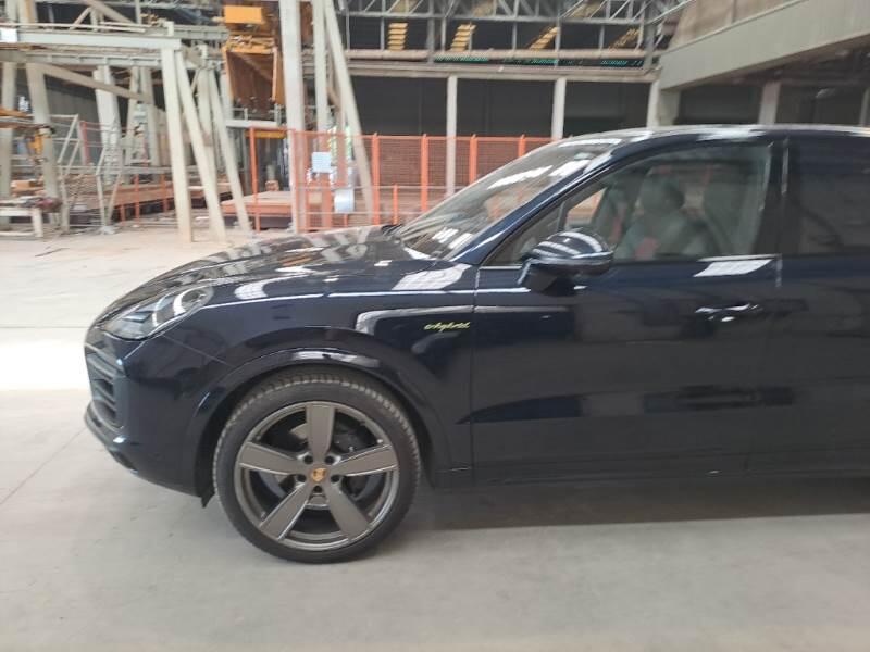 Porsche Cayenne 3.0 V6 E-HYBRID PLATINUM EDITION - foto 44