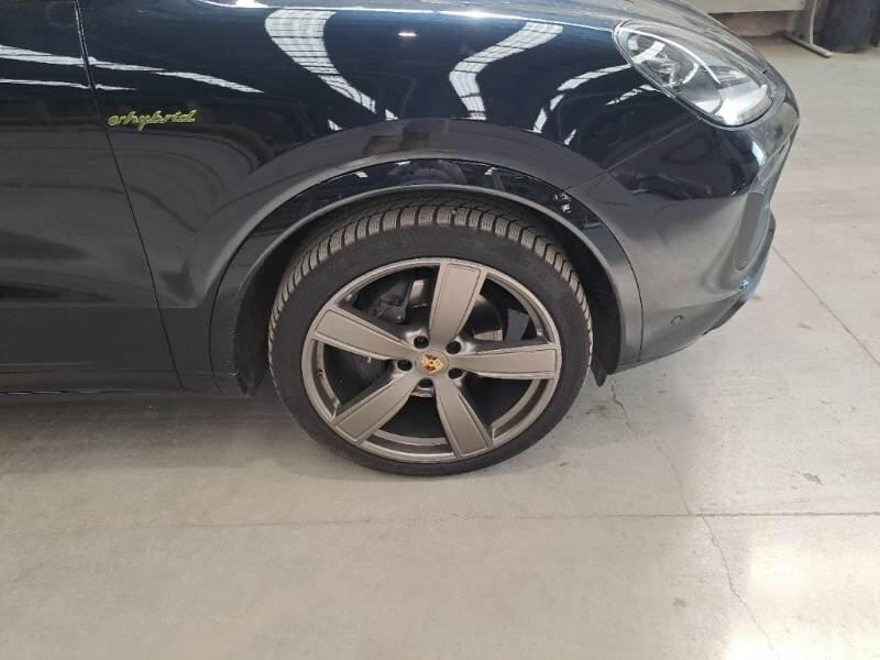 Porsche Cayenne 3.0 V6 E-HYBRID PLATINUM EDITION - foto 51