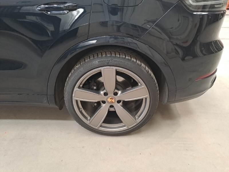 Porsche Cayenne 3.0 V6 E-HYBRID PLATINUM EDITION - foto 55