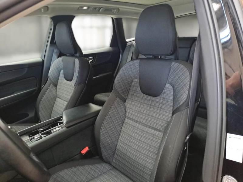 Volvo XC60 T6 PLUG-IN AWD AUTO CORE - foto 11