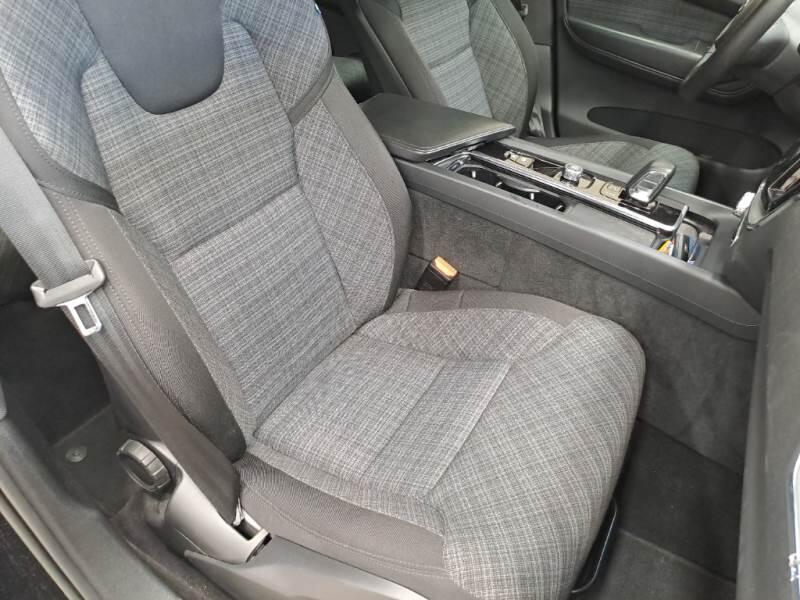 Volvo XC60 T6 PLUG-IN AWD AUTO CORE - foto 14