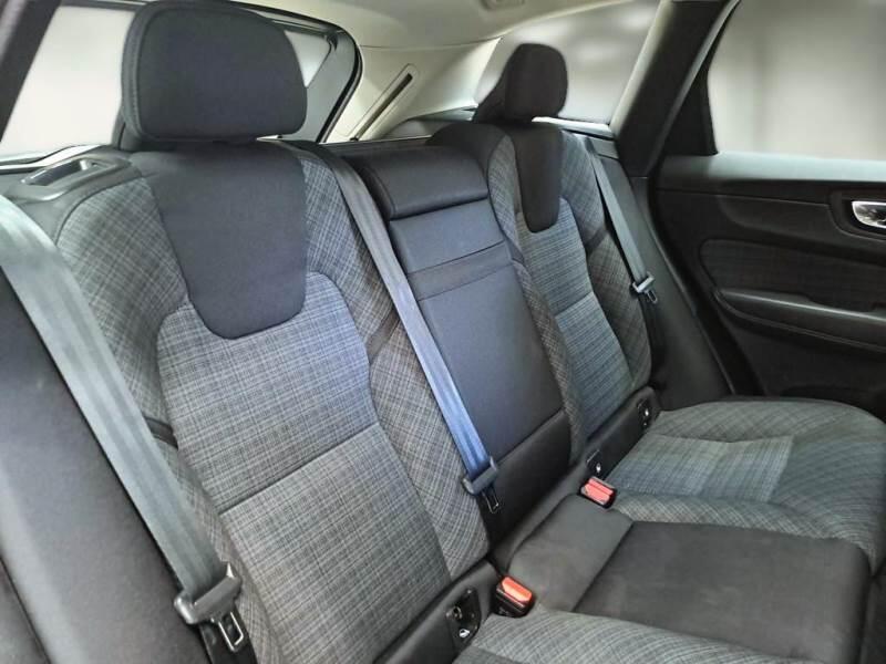 Volvo XC60 T6 PLUG-IN AWD AUTO CORE - foto 15