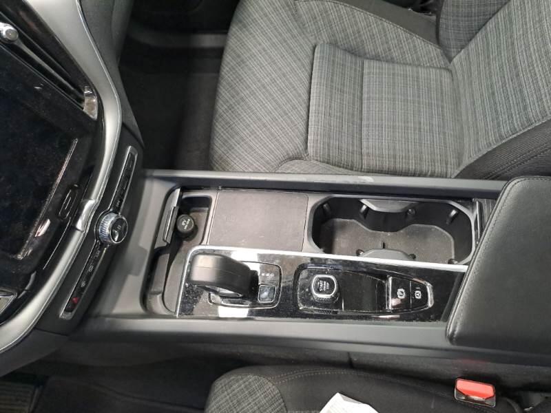 Volvo XC60 T6 PLUG-IN AWD AUTO CORE - foto 64