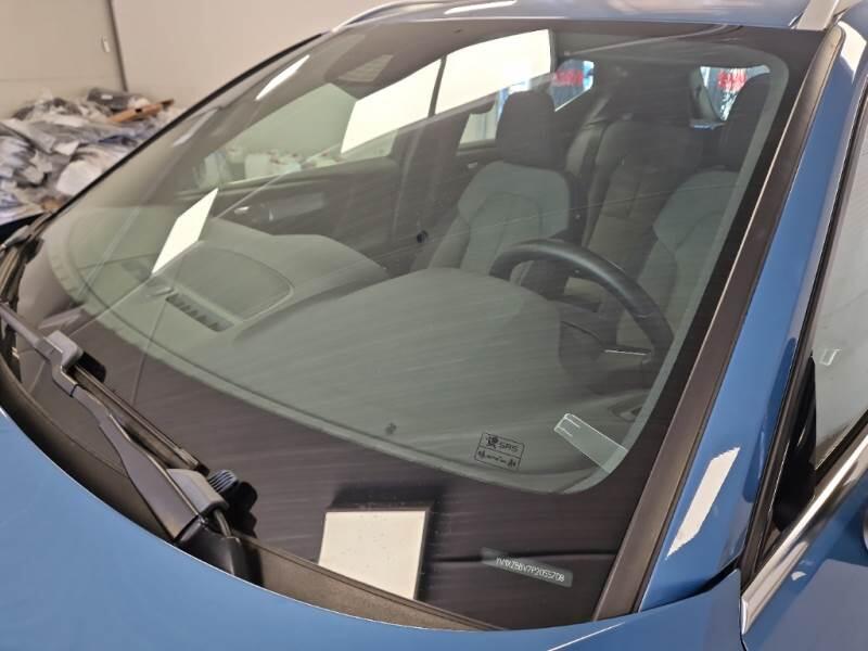 Volvo XC40 T5 RECHARGE PLUG-IN AUTO PLUS BRIGHT - foto 24