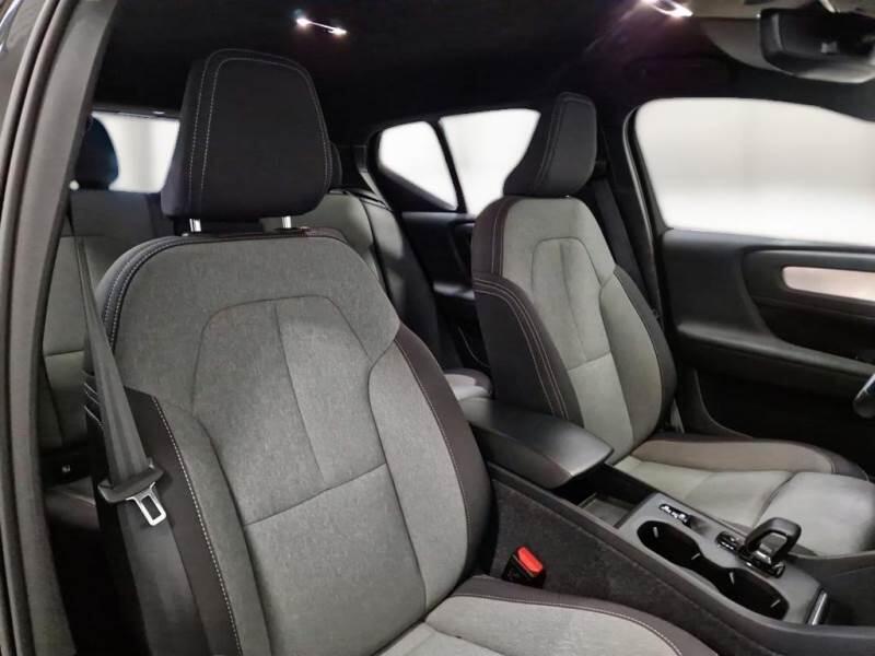 Volvo XC40 T4 RECHARGE PLUG-IN AUTO CORE - foto 13