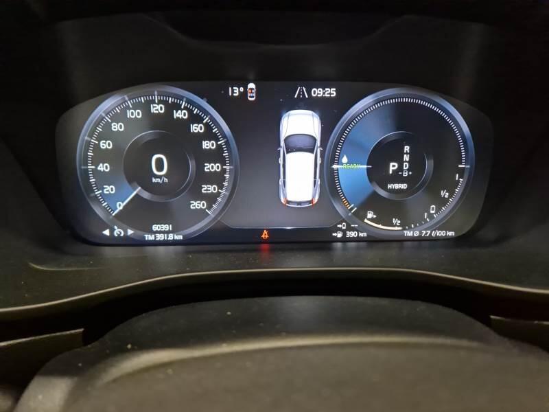 Volvo XC40 T4 RECHARGE PLUG-IN AUTO CORE - foto 3
