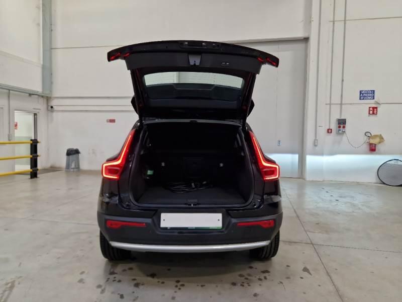 Volvo XC40 T4 RECHARGE PLUG-IN AUTO CORE - foto 5