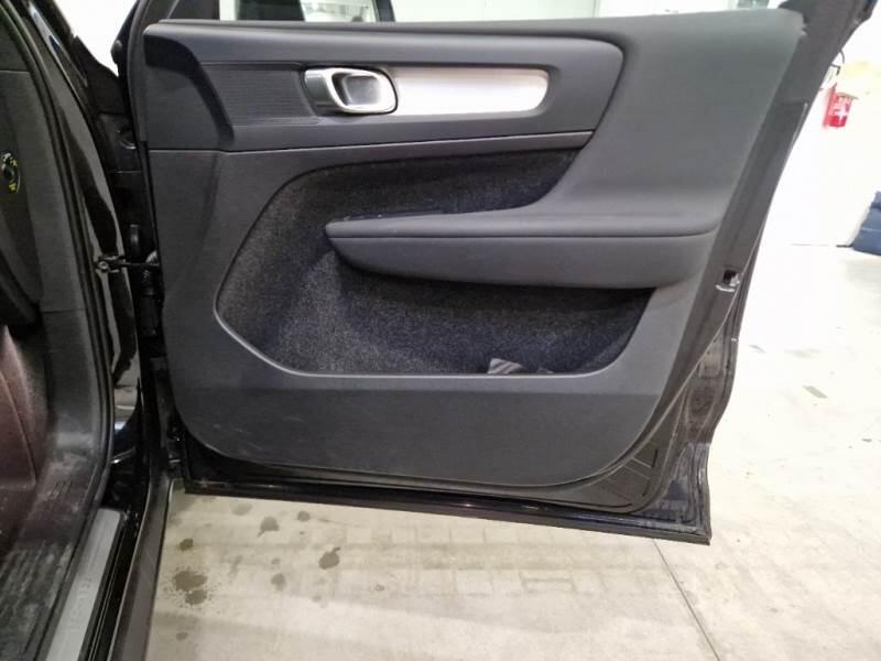 Volvo XC40 T4 RECHARGE PLUG-IN AUTO CORE - foto 66