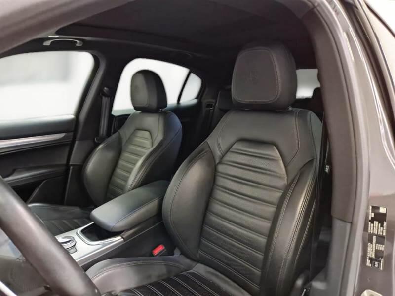 Alfa Romeo Stelvio 2.2 TD 210 CV VELOCE AT8 Q4 - foto 11