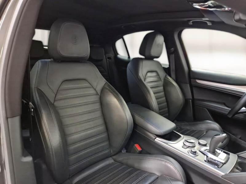 Alfa Romeo Stelvio 2.2 TD 210 CV VELOCE AT8 Q4 - foto 13