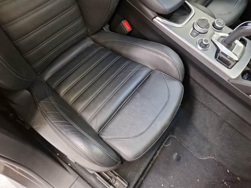Alfa Romeo Stelvio 2.2 TD 210 CV VELOCE AT8 Q4 - foto 14