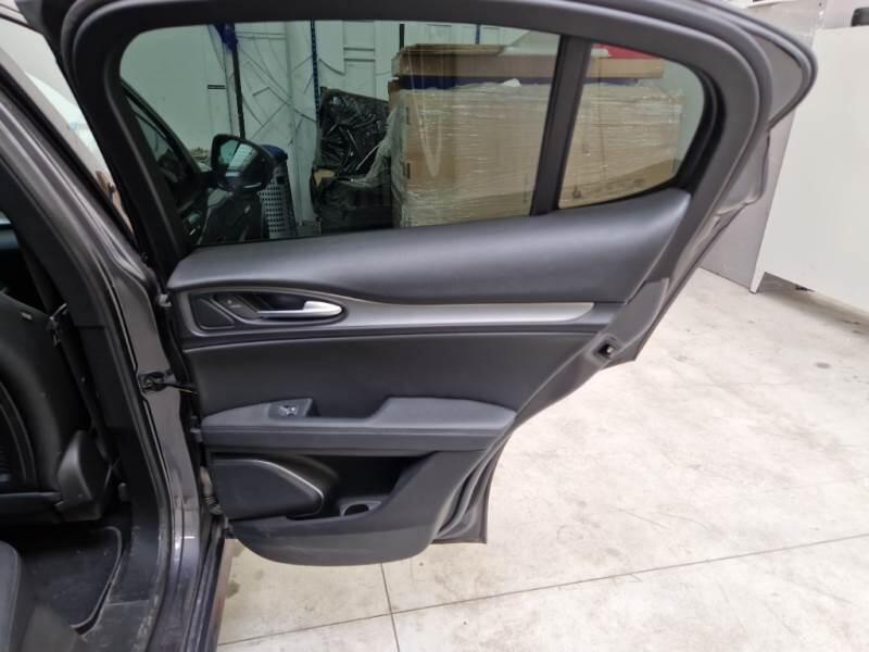 Alfa Romeo Stelvio 2.2 TD 210 CV VELOCE AT8 Q4 - foto 131
