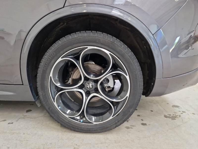 Alfa Romeo Stelvio 2.2 TD 210 CV VELOCE AT8 Q4 - foto 19