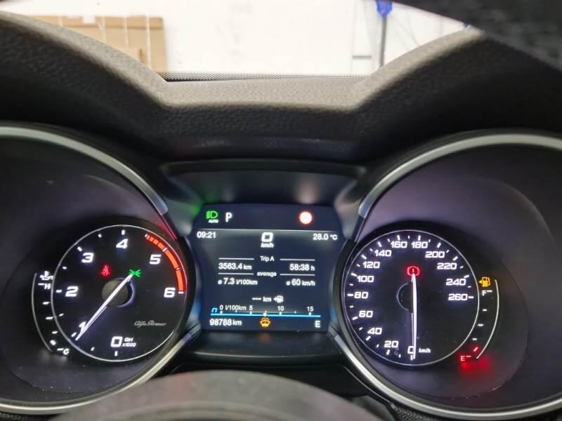 Alfa Romeo Stelvio 2.2 TD 210 CV VELOCE AT8 Q4 - foto 4