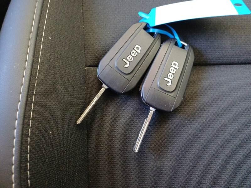 Jeep Avenger 1.2 TURBO ALTITUDE - foto 62
