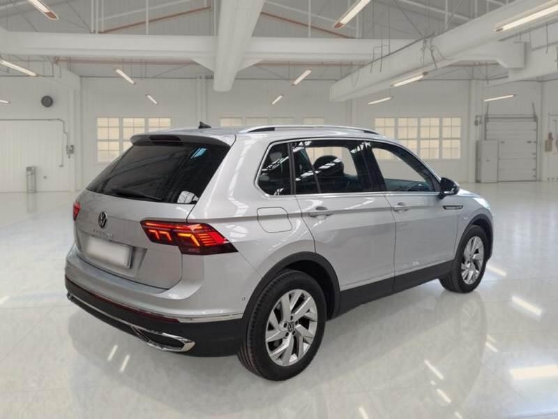 Volkswagen Tiguan 1.5 TSI ACT ELEGANCE DSG - foto 2