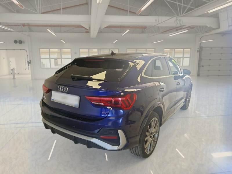 Audi Q3 45 TFSI E S TRONIC S LINE EDITION - foto 2