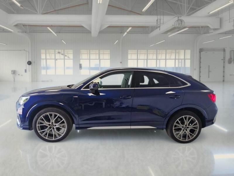 Audi Q3 45 TFSI E S TRONIC S LINE EDITION - foto 8