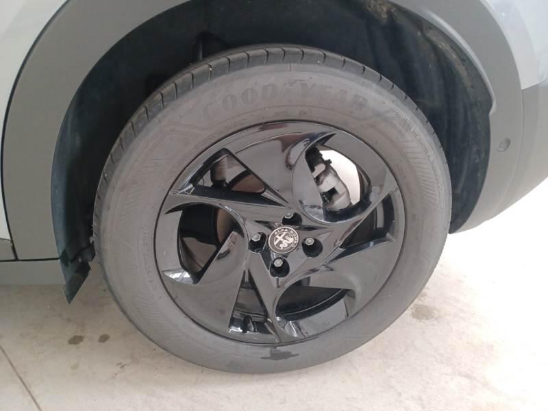 Alfa Romeo Junior 1.2 136CV HYBRID EDCT6 IBRIDA - foto 19