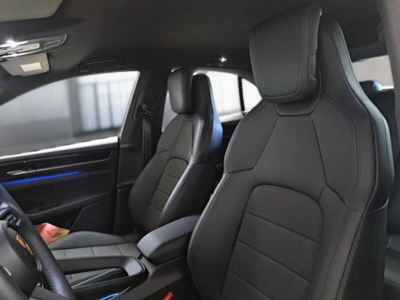 Porsche Macan Electric 100 KWH - foto 11