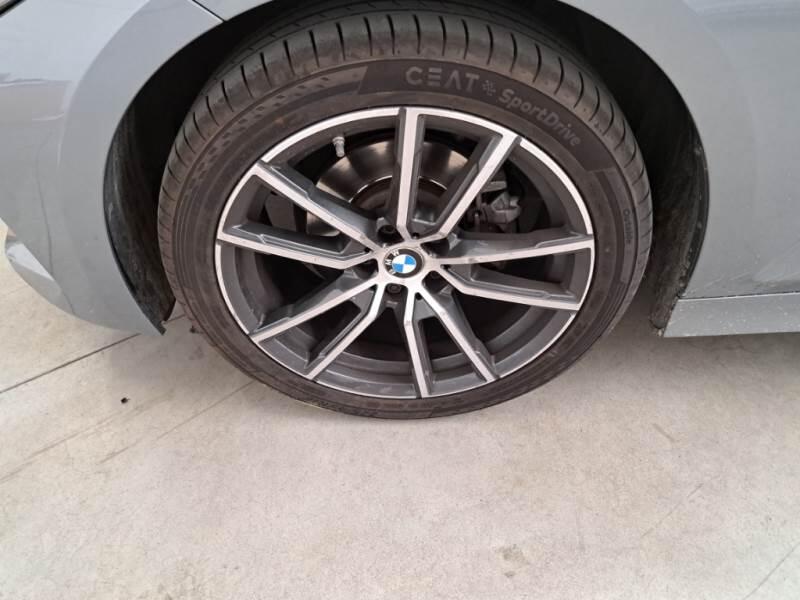 BMW Serie 3 Touring 318D 48V - foto 17
