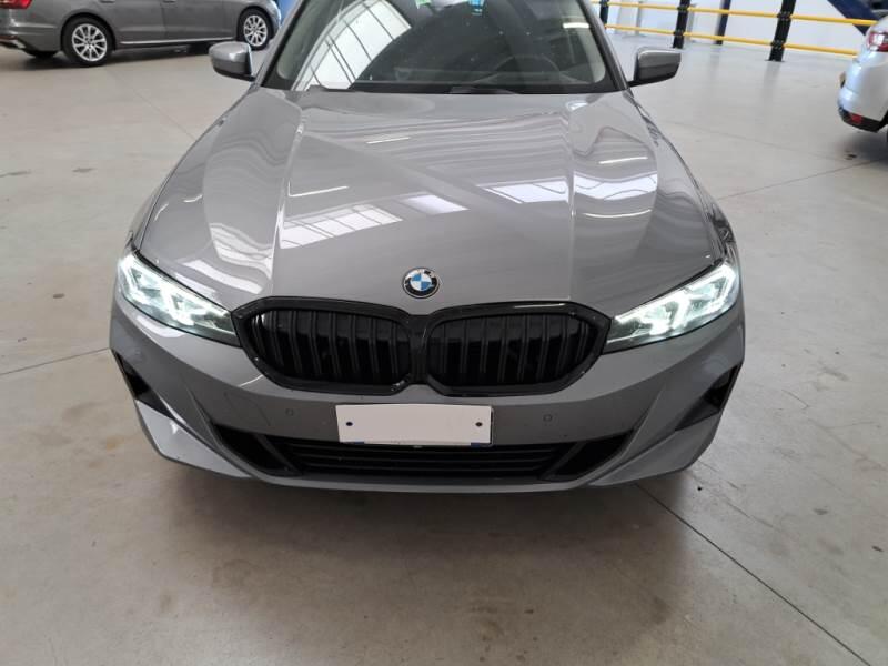 BMW Serie 3 Touring 318D 48V - foto 30