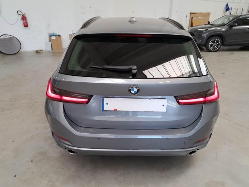BMW Serie 3 Touring 318D 48V - foto 45