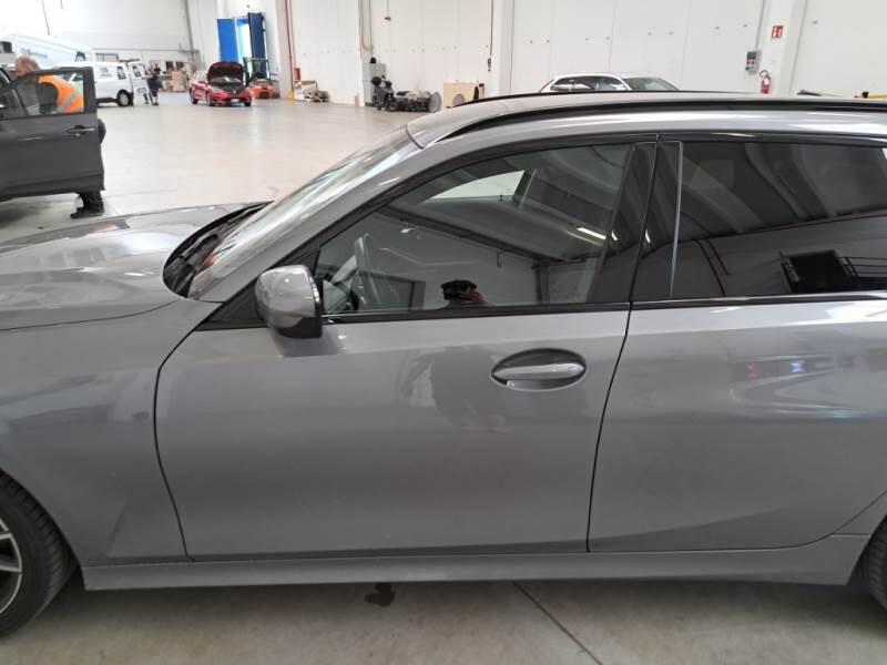 BMW Serie 3 Touring 318D 48V - foto 53