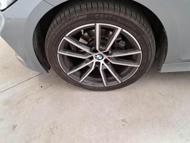 BMW Serie 3 Touring 318D 48V - foto 56