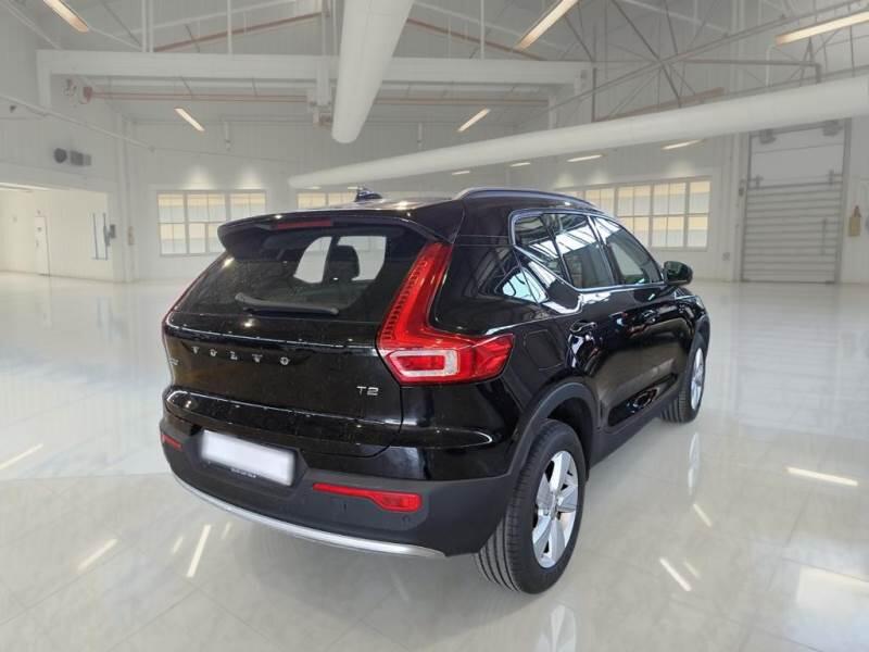 Volvo XC40 T2 AUTOMATICO ESSENTIAL - foto 2