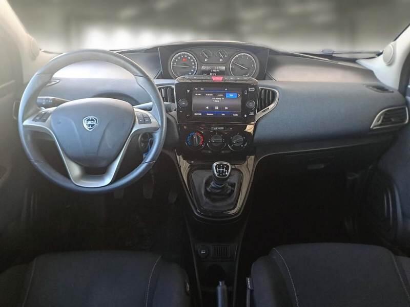 Lancia Ypsilon BERLINA 1.0 FIREFLY 70CV SeS HYBRID GOLD - foto 3