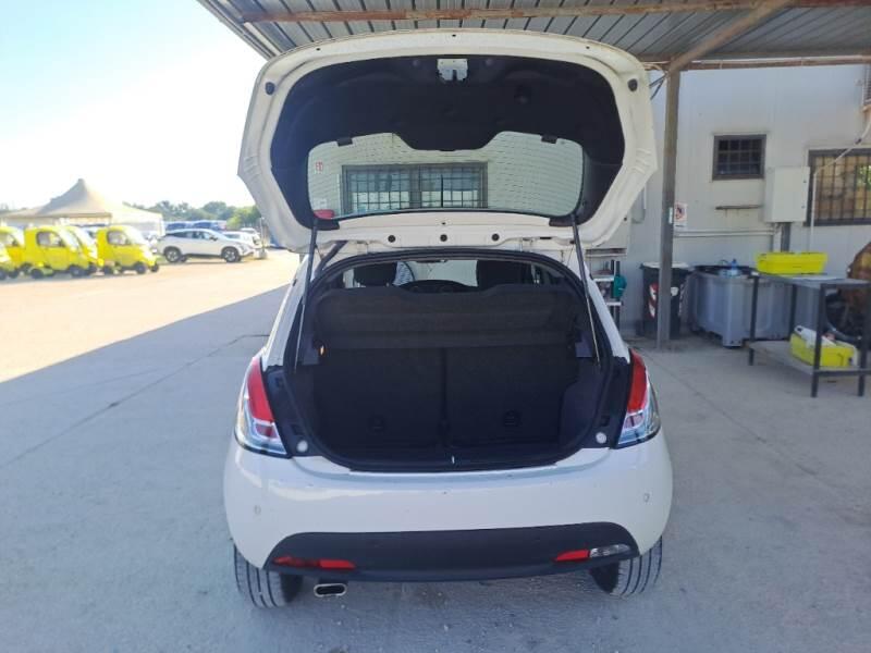 Lancia Ypsilon BERLINA 1.0 FIREFLY 70CV SeS HYBRID GOLD - foto 5