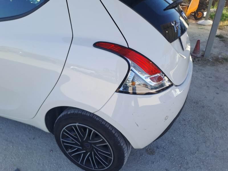 Lancia Ypsilon BERLINA 1.0 FIREFLY 70CV SeS HYBRID GOLD - foto 53