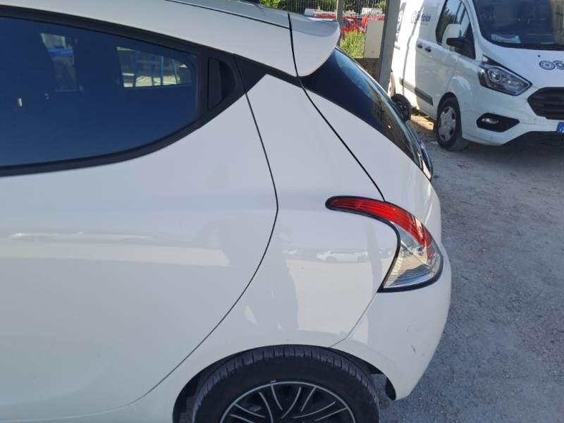 Lancia Ypsilon BERLINA 1.0 FIREFLY 70CV SeS HYBRID GOLD - foto 56