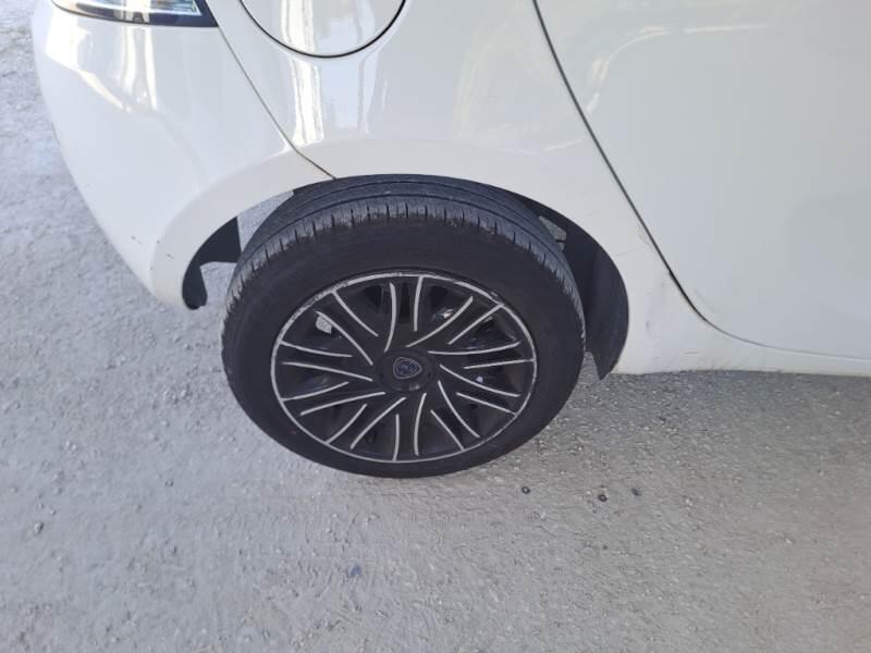 Lancia Ypsilon BERLINA 1.0 FIREFLY 70CV SeS HYBRID GOLD - foto 76