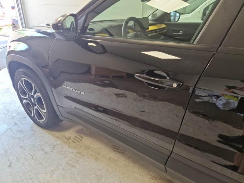 Jeep Avenger SUV 1.2 TURBO SUMMIT - foto 64