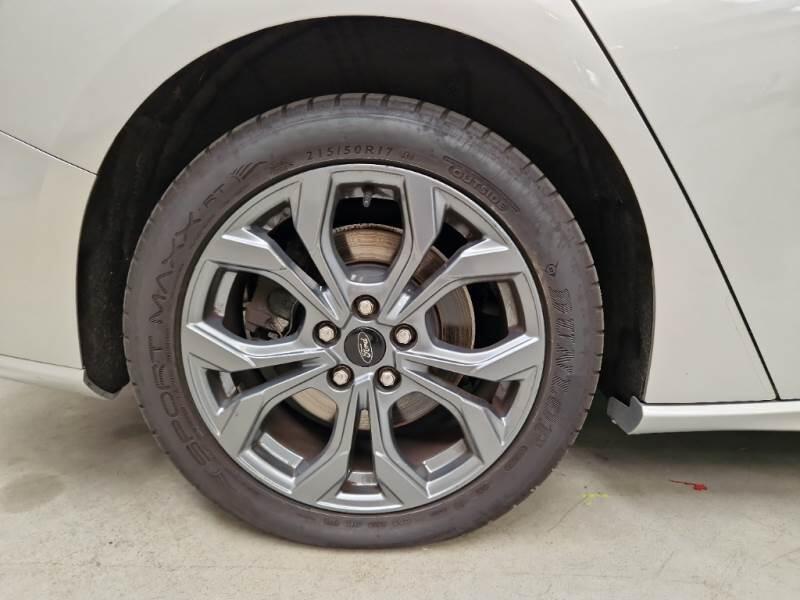 Ford Focus STATION WAGON 1.5 ECOBLUE 115CV STLINE AUTO SW - foto 18