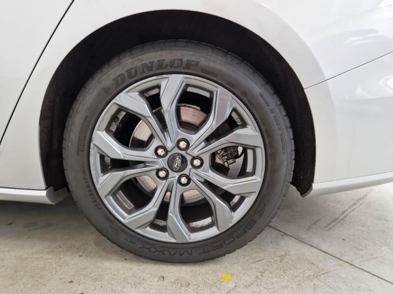 Ford Focus STATION WAGON 1.5 ECOBLUE 115CV STLINE AUTO SW - foto 19