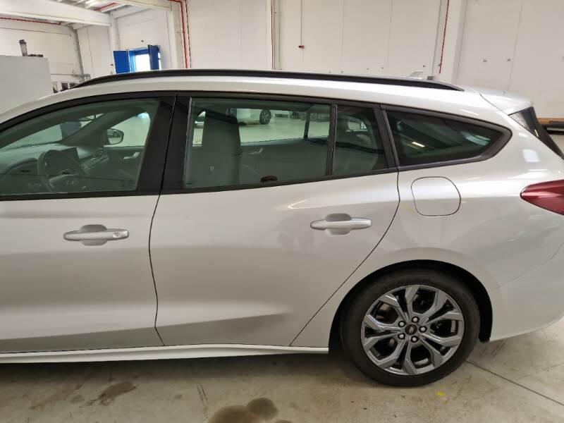 Ford Focus STATION WAGON 1.5 ECOBLUE 115CV STLINE AUTO SW - foto 48