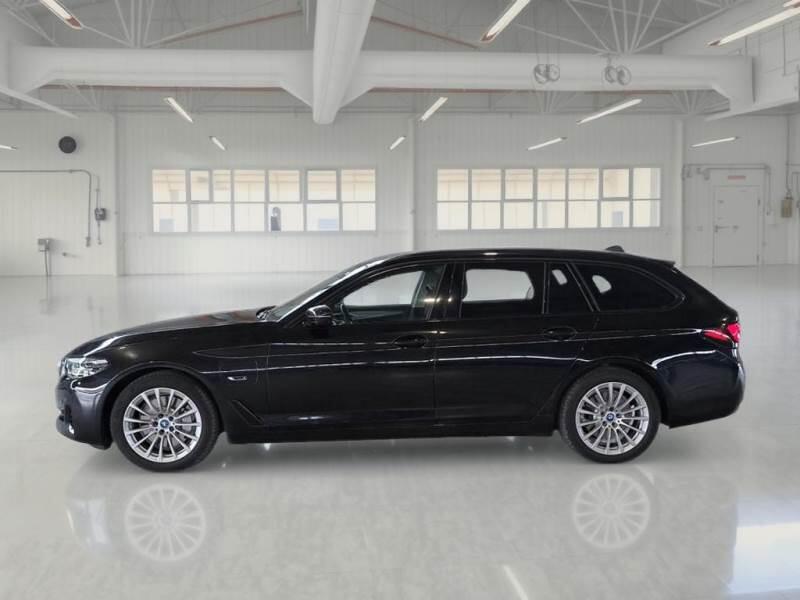 BMW Serie 5 530E XDRIVE BUSINESS AUTO TOURING - foto 8