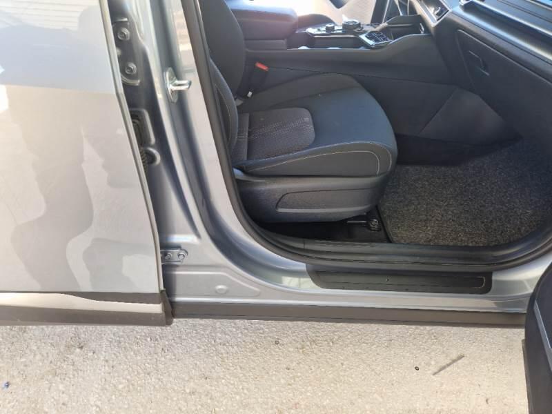 Kia Sportage 1.6 TGDI HEV STYLE 2WD AUTO - foto 49