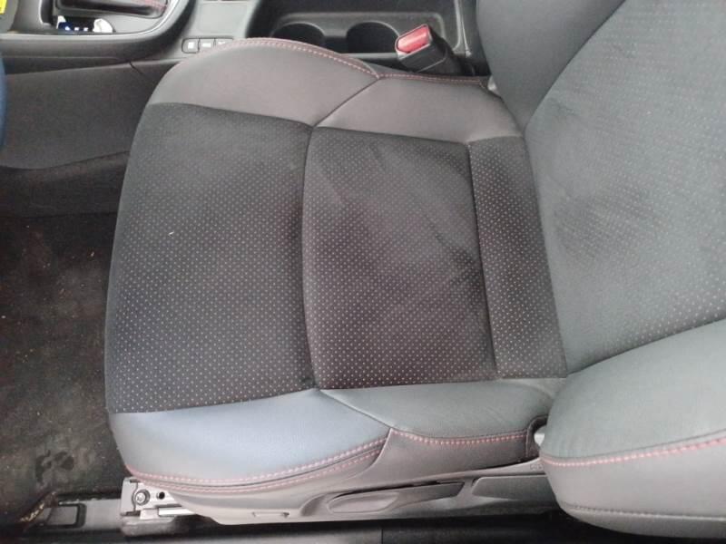 Toyota Yaris-Cross 1.5H (130 CV) E-CVT GR SPORT - foto 12